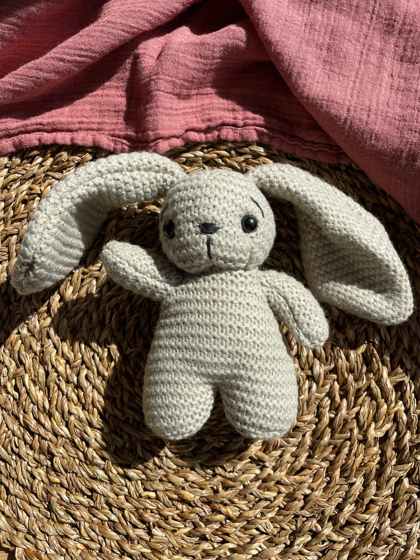 Gehäkeltes Kuschelkaninchen Rammelaartje