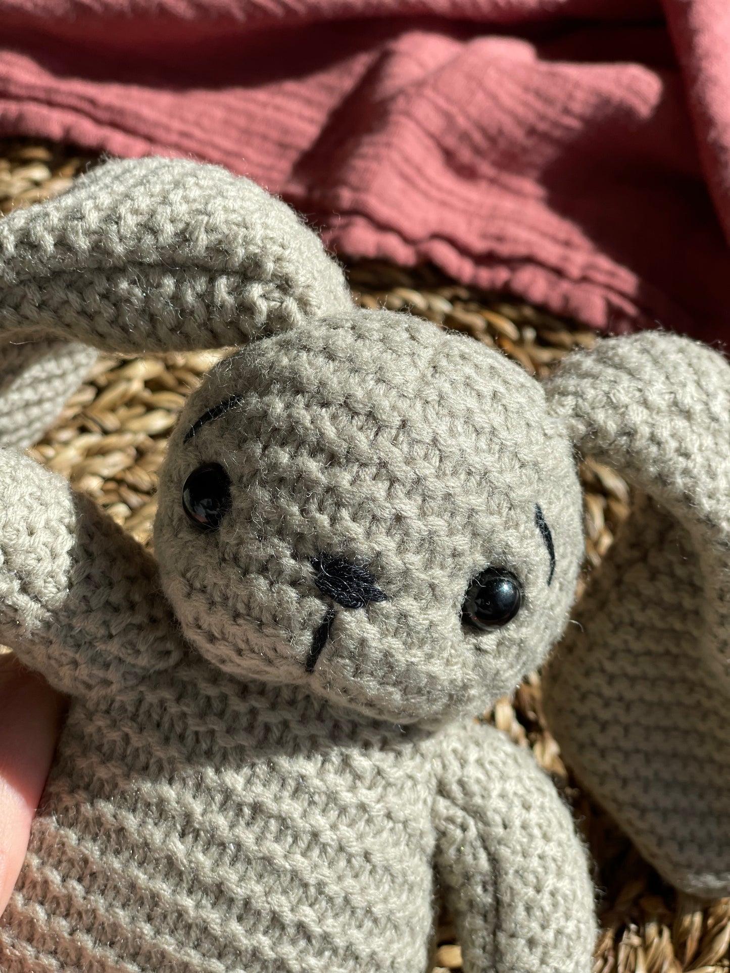 Gehäkeltes Kuschelkaninchen Rammelaartje